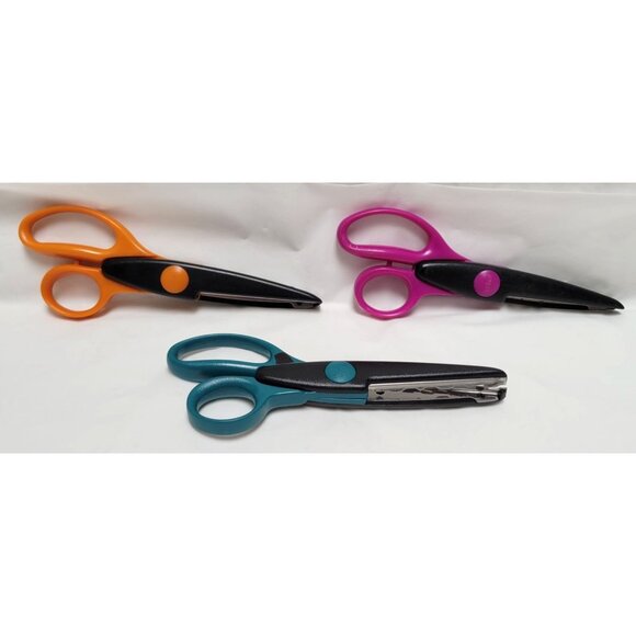 Lot of 13 Fiskars Paper Edgers Decorative Scissors for Scrapbooking Crafts - Picture 10 of 10